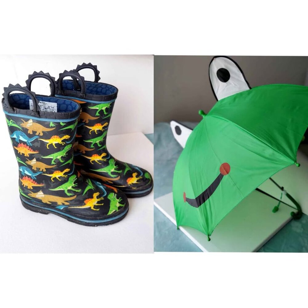Kids Dinosaur Rain Boots & Frog Umbrella BUNDLE, Size 1, Good Used Condition!